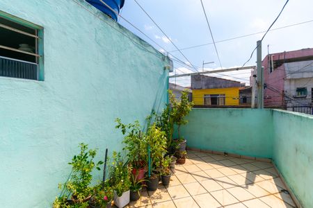 Casa à venda com 120m², 3 quartos e 2 vagas Casa à venda com 120m², 3 quartos e 2 vagasQuintal