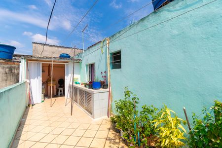 Casa à venda com 120m², 3 quartos e 2 vagas Casa à venda com 120m², 3 quartos e 2 vagasQuintal