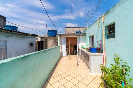 Casa à venda com 120m², 3 quartos e 2 vagas Casa à venda com 120m², 3 quartos e 2 vagasQuintal