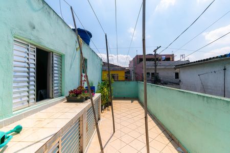 Casa à venda com 120m², 3 quartos e 2 vagas Casa à venda com 120m², 3 quartos e 2 vagasQuintal