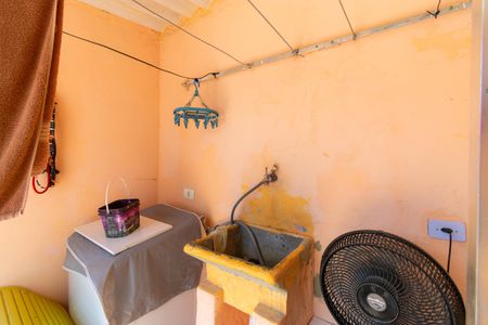 Casa à venda com 120m², 3 quartos e 2 vagas Casa à venda com 120m², 3 quartos e 2 vagasÁrea de serviço