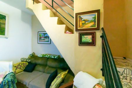 Casa à venda com 120m², 3 quartos e 2 vagas Casa à venda com 120m², 3 quartos e 2 vagasCasa 3 - Sala