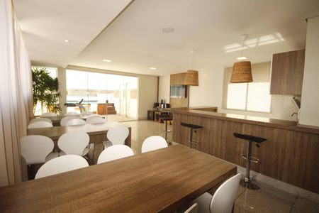 Apartamento à venda com 300m², 4 quartos e 3 vagasÁrea comum - Salão de festas