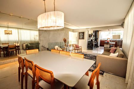 Apartamento à venda com 300m², 4 quartos e 3 vagassala 1