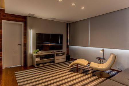 Apartamento à venda com 300m², 4 quartos e 3 vagas Apartamento à venda com 300m², 4 quartos e 3 vagassala 2