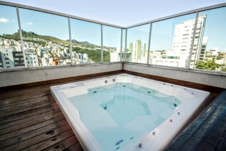 Apartamento à venda com 300m², 4 quartos e 3 vagasjacuzzi