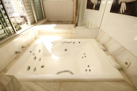 Apartamento à venda com 300m², 4 quartos e 3 vagasBanheiro/Suíte 4