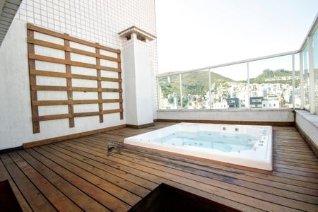 Apartamento à venda com 300m², 4 quartos e 3 vagasjacuzzi