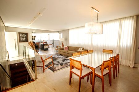 Apartamento à venda com 300m², 4 quartos e 3 vagassala 1