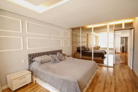 Apartamento à venda com 300m², 4 quartos e 3 vagasSuíte 4
