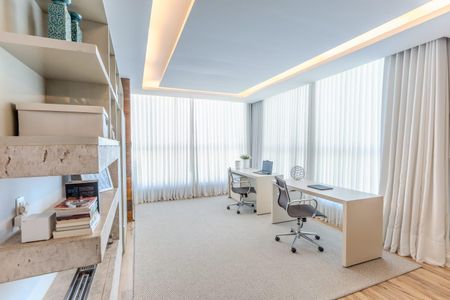 Apartamento à venda com 300m², 4 quartos e 3 vagas Apartamento à venda com 300m², 4 quartos e 3 vagasSuíte 4