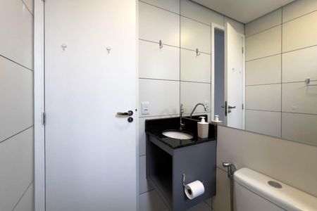 Studio para alugar com 34m², 1 quarto e 1 vaga Studio para alugar com 34m², 1 quarto e 1 vagaBanheiro