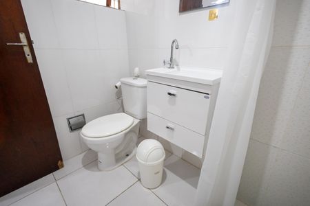 Casa para alugar com 350m², 4 quartos e 3 vagasBanheiro 2