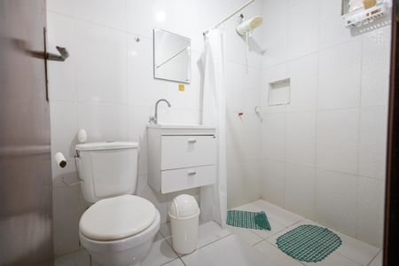 Casa para alugar com 350m², 4 quartos e 3 vagasBanheiro 2