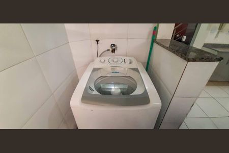 Casa à venda com 73m², 2 quartos e 1 vaga Casa à venda com 73m², 2 quartos e 1 vagaÁrea de Serviço