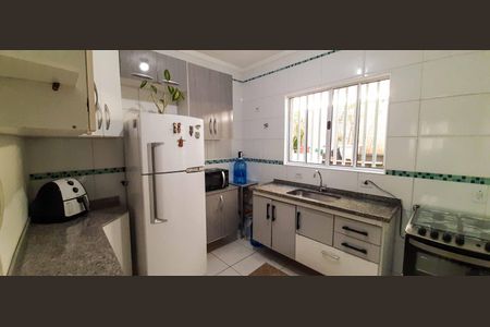 Casa à venda com 73m², 2 quartos e 1 vaga Casa à venda com 73m², 2 quartos e 1 vagaCozinha