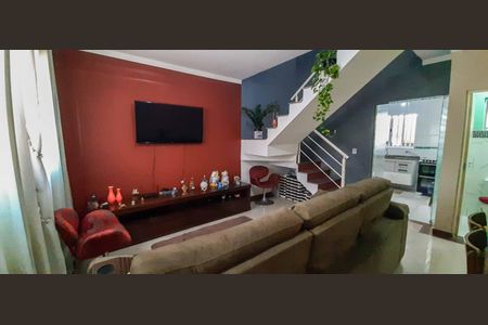 Casa à venda com 73m², 2 quartos e 1 vaga Casa à venda com 73m², 2 quartos e 1 vagaSala