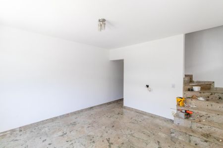 Casa para alugar com 150m², 3 quartos e 3 vagas Casa para alugar com 150m², 3 quartos e 3 vagasSala