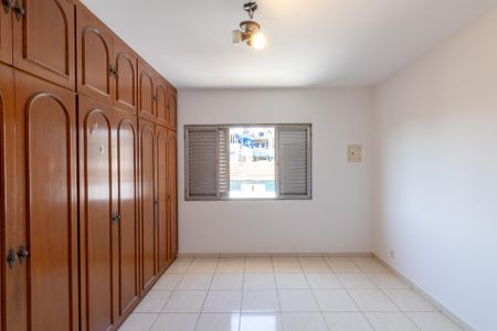 Casa para alugar com 150m², 3 quartos e 3 vagas Casa para alugar com 150m², 3 quartos e 3 vagasSuíte
