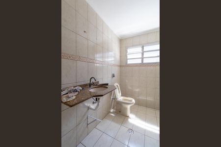 Casa para alugar com 150m², 3 quartos e 3 vagas Casa para alugar com 150m², 3 quartos e 3 vagasBanheiro Social