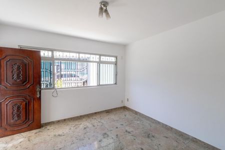 Casa para alugar com 150m², 3 quartos e 3 vagas Casa para alugar com 150m², 3 quartos e 3 vagasSala