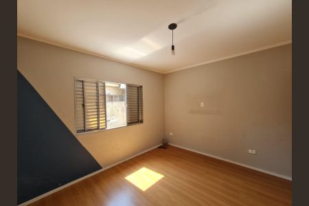 Casa à venda com 130m², 4 quartos e 4 vagasQuarto 2