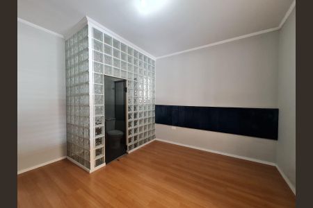 Casa à venda com 130m², 4 quartos e 4 vagasSuíte 1