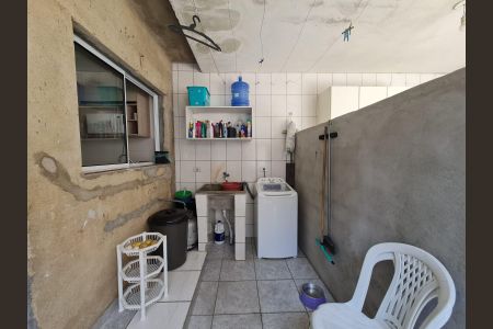 Casa à venda com 130m², 4 quartos e 4 vagasÁrea de Serviço Casa 2 Fundos