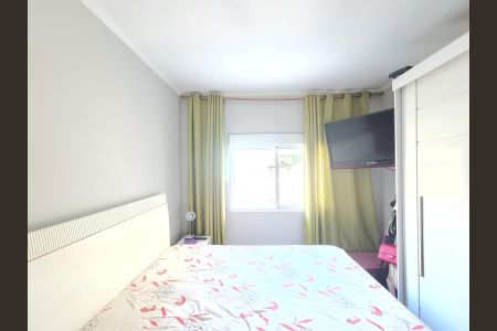 Casa à venda com 130m², 4 quartos e 4 vagasQuarto 1 Casa 2 Fundos