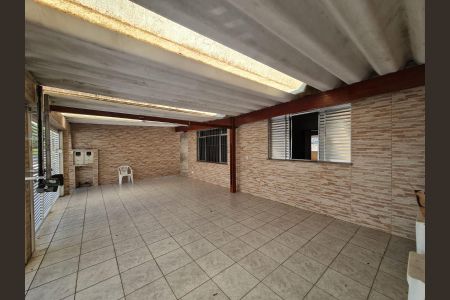 Casa à venda com 130m², 4 quartos e 4 vagasGaragem