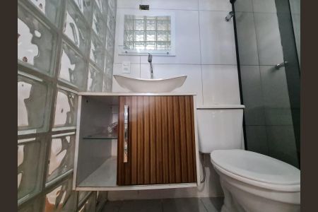Casa à venda com 130m², 4 quartos e 4 vagasBanheiro da Suíte 1