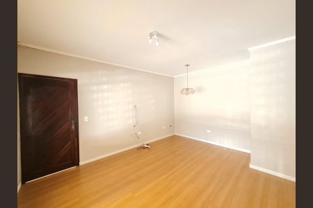 Casa à venda com 130m², 4 quartos e 4 vagasSala