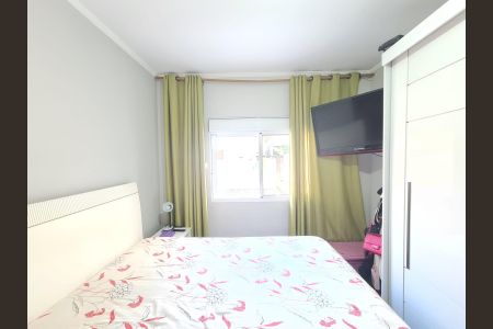 Casa à venda com 130m², 4 quartos e 4 vagasQuarto 1 Casa 2 Fundos