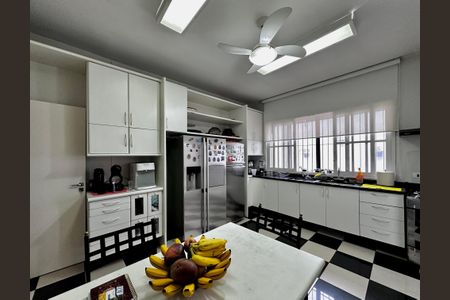 Casa à venda com 150m², 3 quartos e 8 vagasCozinha