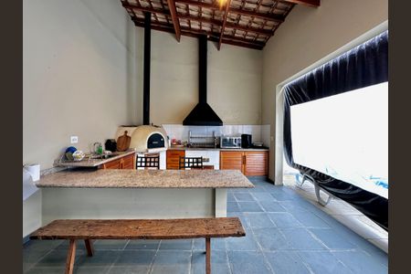 Casa à venda com 150m², 3 quartos e 8 vagasÁrea Gourmet