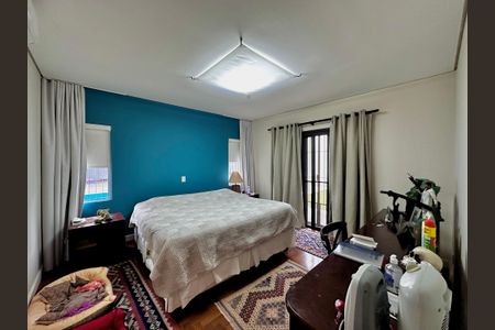 Casa à venda com 150m², 3 quartos e 8 vagasSuíte 3