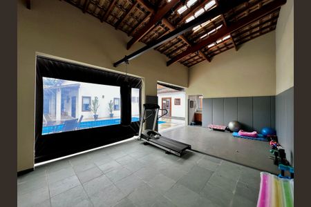 Casa à venda com 150m², 3 quartos e 8 vagasAcademia