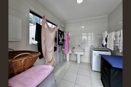 Casa à venda com 150m², 3 quartos e 8 vagasÁrea de Serviço