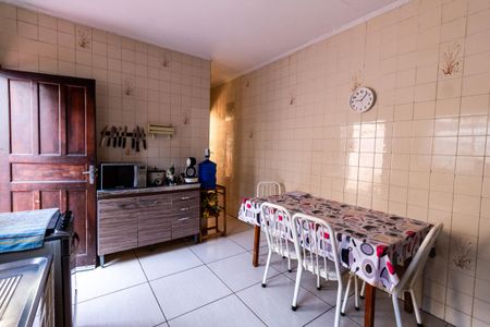 Casa à venda com 212m², 4 quartos e 2 vagasCozinha