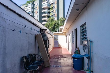 Casa à venda com 212m², 4 quartos e 2 vagasQuintal