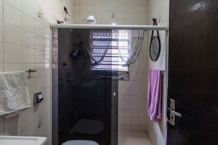 Casa à venda com 212m², 4 quartos e 2 vagasBanheiro 1