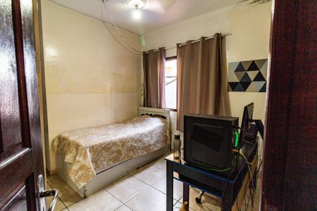 Casa à venda com 212m², 4 quartos e 2 vagasQuarto 2