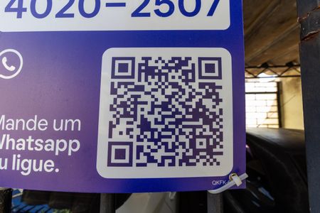 Casa à venda com 212m², 4 quartos e 2 vagasPlaquinha - Cód de Barras