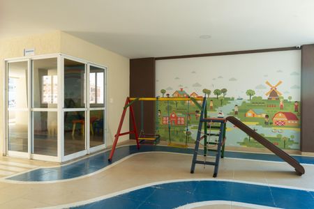 Apartamento à venda com 55m², 2 quartos e 1 vaga Apartamento à venda com 55m², 2 quartos e 1 vagaÁrea comum - Playground