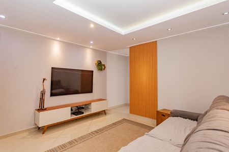 Casa à venda com 200m², 3 quartos e 2 vagasSala