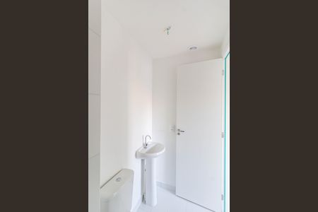 Apartamento à venda com 32m², 2 quartos e sem vaga Apartamento à venda com 32m², 2 quartos e sem vagaBanheiro