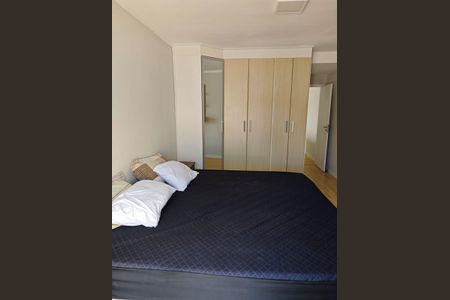 Casa à venda com 170m², 3 quartos e 2 vagas Casa à venda com 170m², 3 quartos e 2 vagasQuarto