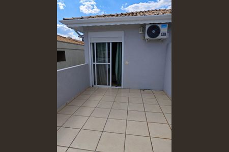 Casa à venda com 170m², 3 quartos e 2 vagas Casa à venda com 170m², 3 quartos e 2 vagasSacada