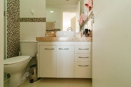 Apartamento à venda com 55m², 2 quartos e 1 vagaBanheiro da Suíte