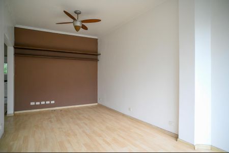 Apartamento à venda com 90m², 2 quartos e 1 vaga Apartamento à venda com 90m², 2 quartos e 1 vagaSala